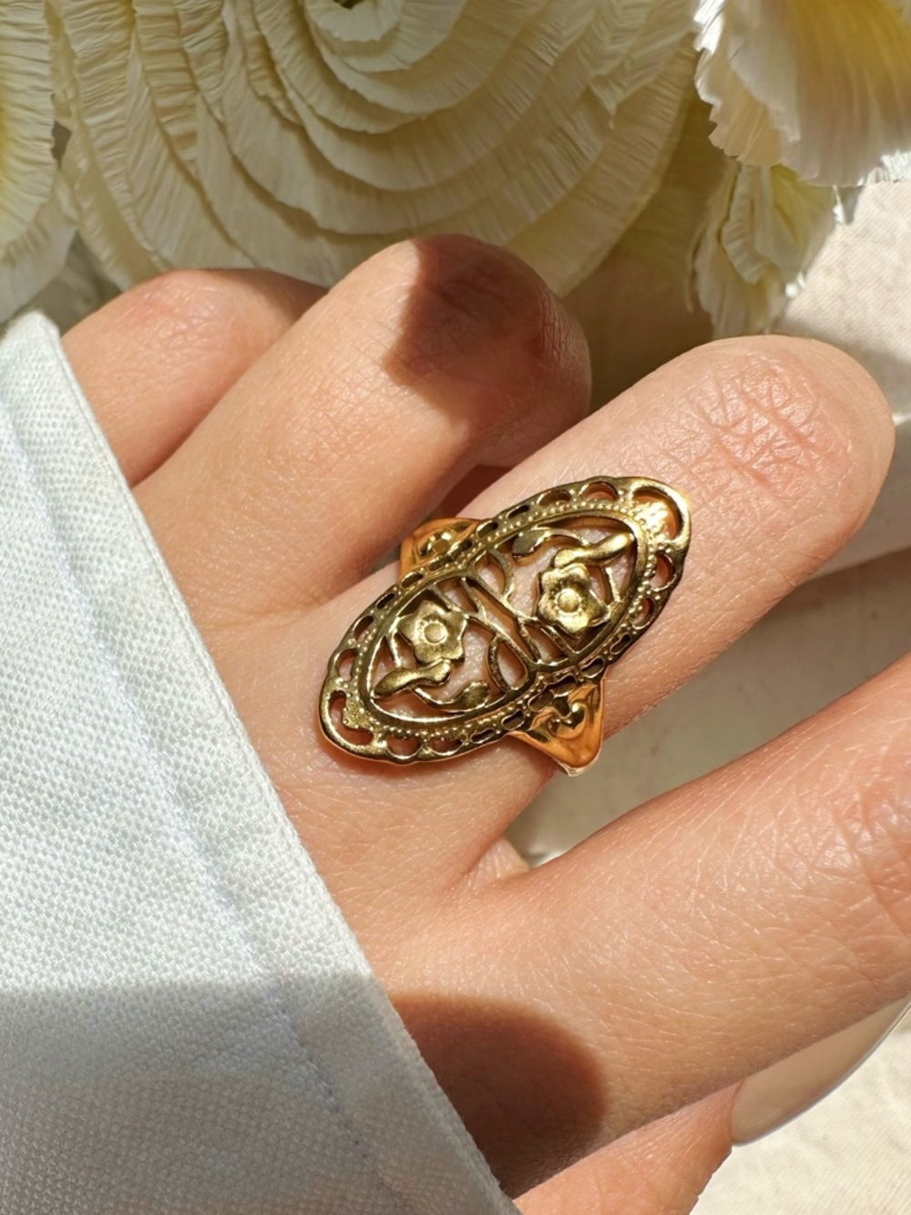 vintage vibe floral filigree statement ring
